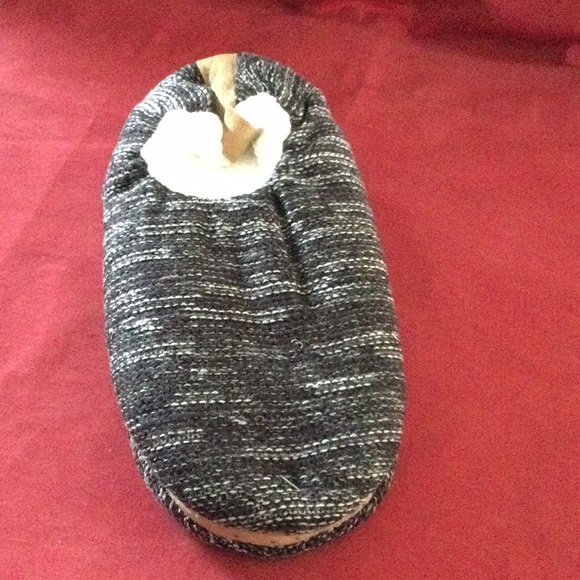 Fuzzy Babba Men’s Slipper Socks - Picture 2 of 5